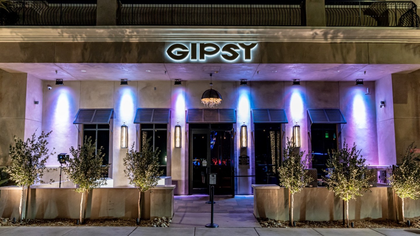 Gallery 02 - Gipsy Front Exterior