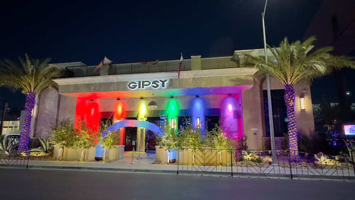 Gallery - 02 - Rainbow Exterior